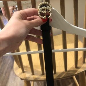 Gucci Pearl-embellished black leather belt